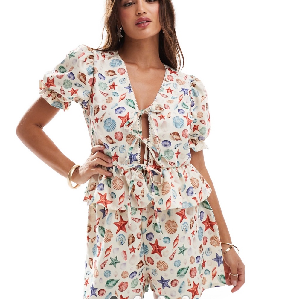 ASOS - Miss Selfridge printed puff sleeve tie front blouse - size small